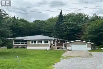 4885 MONCK Road, Kinmount, Ontario K0M2A0, 3 Bedrooms Bedrooms, ,1 BathroomBathrooms,All Houses,For Sale,MONCK,40643081