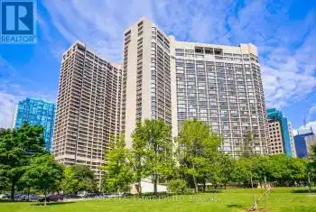 33 Harbour Square Unit# 3206, Toronto (Waterfront Communities), Ontario M5J2G2, 1 Bedroom Bedrooms, ,1 BathroomBathrooms,Condo,For Rent,Harbour,C9355268