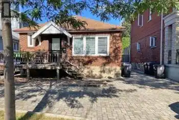 29 St Hubert Avenue, Toronto (East York), Ontario M4J3Z1, 2 Bedrooms Bedrooms, ,1 BathroomBathrooms,All Houses,For Rent,St Hubert,E9356771