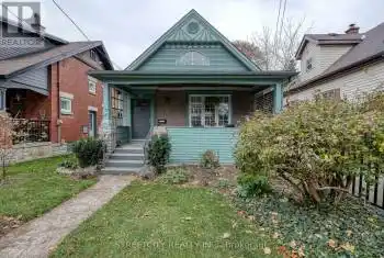 15 SOUTHGATE St, London, Ontario N6C 4H2, 2 Bedrooms Bedrooms, 6 Rooms Rooms,1 BathroomBathrooms,All Houses,Sold,SOUTHGATE,X9357735