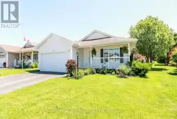 14 Illinois Crescent, Wasaga Beach, Ontario L9Z3A8, 2 Bedrooms Bedrooms, ,2 BathroomsBathrooms,All Houses,For Sale,Illinois,S9357684