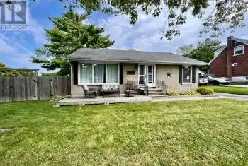 385 Dufferin Avenue, Belleville, Ontario K8N3X9, 4 Bedrooms Bedrooms, ,2 BathroomsBathrooms,All Houses,For Sale,Dufferin,X9358110