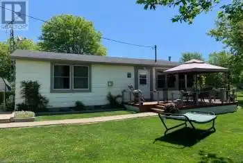 576 LAKESHORE Road, Selkirk, Ontario N0A1P0, 3 Bedrooms Bedrooms, ,1 BathroomBathrooms,All Houses,For Sale,LAKESHORE,40648954