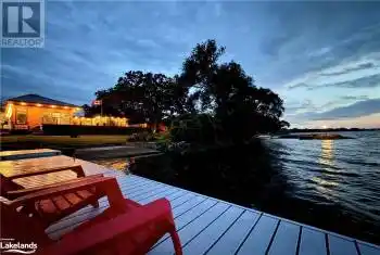 131 PEATS POINT Road, Prince Edward County, Ontario K0K1K0, 3 Bedrooms Bedrooms, ,2 BathroomsBathrooms,All Houses,For Sale,PEATS POINT,40649440