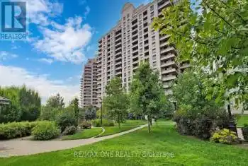 9245 JANE Street, Vaughan (Maple), Ontario L6A0J9, 2 Bedrooms Bedrooms, ,2 BathroomsBathrooms,Condo,For Rent,JANE,N9358808