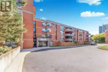 1701 Mccowan Road Unit# 107, Toronto (Agincourt South-Malvern West), Ontario M1S2Y3, 3 Bedrooms Bedrooms, ,2 BathroomsBathrooms,Condo,For Sale,Mccowan,E9358824