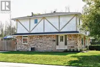 527 TENTH Street, Collingwood, Ontario L9Y2H2, 4 Bedrooms Bedrooms, ,2 BathroomsBathrooms,All Houses,For Sale,TENTH,40650287