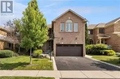 1038 Drive Oakville Ontario L6M3K5