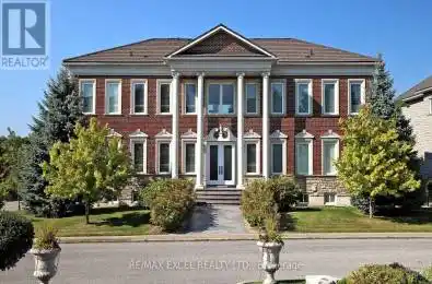 18 Circle Markham (Milliken Mills East) Ontario L3R1E2