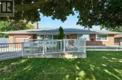 11 Avenue Clarington (Courtice) Ontario L1E2H9