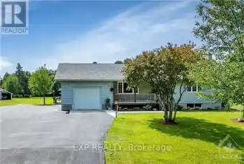 34009 HIGHWAY 41 Highway, Bonnechere Valley (560 - Eganville/Bonnechere Twp), Ontario K0J1T0, 3 Bedrooms Bedrooms, ,3 BathroomsBathrooms,All Houses,For Sale,Eganville,HIGHWAY 41,X9519696