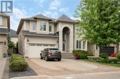 207 Circle Ancaster Ontario L9K1T1