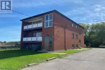 131 Cedar Street, Whitby (Downtown Whitby), Ontario L1N2N9, 8 Bedrooms Bedrooms, ,3 BathroomsBathrooms,All Houses,For Sale,Cedar,E9368974