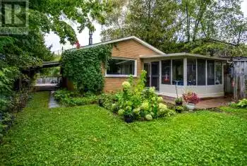 45 Smith St, Smith-Ennismore-Lakefield, Ontario K0L 2H0, 2 Bedrooms Bedrooms, 8 Rooms Rooms,1 BathroomBathrooms,All Houses,Sold,Smith,X9369547