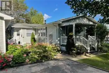 15 HURON Lane, Meneset, Ontario N7A3Y2, 2 Bedrooms Bedrooms, ,2 BathroomsBathrooms,All Houses,For Sale,HURON,40653819