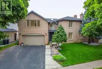 8 Elliotwood Court, Toronto (St. Andrew-Windfields), Ontario M2L2P9, 8 Bedrooms Bedrooms, ,5 BathroomsBathrooms,All Houses,For Sale,Elliotwood,C9370385