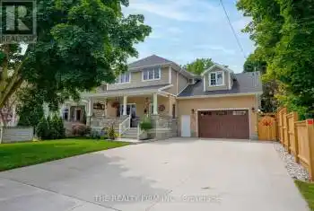 32 Colborne Street, Strathroy-Caradoc (NE), Ontario N7G2L9, 6 Bedrooms Bedrooms, ,4 BathroomsBathrooms,All Houses,For Sale,Colborne,X9371380