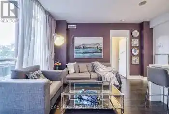 32 Davenport Rd Unit# 302, Toronto, Ontario M5R 0B5, 2 Bedrooms Bedrooms, 4 Rooms Rooms,2 BathroomsBathrooms,Condo,Sold,Davenport,C9372708