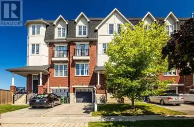 25D Hobson Avenue Toronto (Victoria Village) Ontario M4A0A4