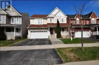 7087 Drumcashel Court Mississauga (Meadowvale) Ontario L5N7L3