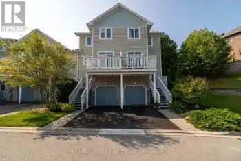 1064 On Bogart Circle, Newmarket (Gorham-College Manor), Ontario L3Y8T4, 2 Bedrooms Bedrooms, ,3 BathroomsBathrooms,All Houses,For Sale,On Bogart,N9376403