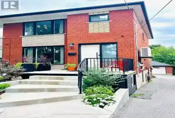 31 Gotham Court Unit# walkout, Toronto (Brookhaven-Amesbury), Ontario M6M2N9, 1 Bedroom Bedrooms, ,1 BathroomBathrooms,All Houses,For Rent,Gotham,W9376410