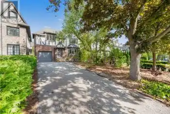 48 Kingsway Cres, Toronto, Ontario M8X 2R6, 4 Bedrooms Bedrooms, 9 Rooms Rooms,3 BathroomsBathrooms,All Houses,Sold,Kingsway,W9375873