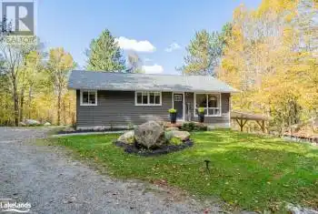 437 MOUNTAIN Street, Haliburton, Ontario K0M1S0, 3 Bedrooms Bedrooms, ,1 BathroomBathrooms,All Houses,For Sale,MOUNTAIN,40653778