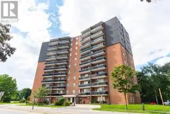 3145 Queen Frederica Drive Unit# 802, Mississauga (Applewood), Ontario L4Y3A7, 2 Bedrooms Bedrooms, ,1 BathroomBathrooms,Condo,For Sale,Queen Frederica,W9379844