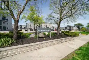 2001 Bonnymede Drive Unit# 88, Mississauga (Clarkson), Ontario L5J4H8, 3 Bedrooms Bedrooms, ,1 BathroomBathrooms,Condo,For Sale,Bonnymede,W8338396