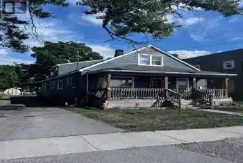 218 COURTWRIGHT Street, Fort Erie (332 - Central), Ontario L2A2R8, 5 Bedrooms Bedrooms, ,3 BathroomsBathrooms,Commercial,For Sale,COURTWRIGHT,X9414542