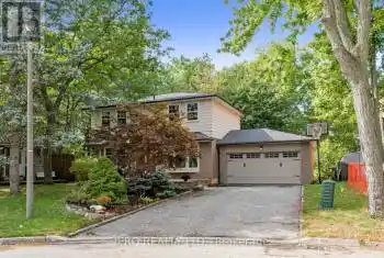 136 Golf Club Crt, Richmond Hill, Ontario L4C 5C9, 3 Bedrooms Bedrooms, 7 Rooms Rooms,3 BathroomsBathrooms,All Houses,Sold,Golf Club,N9382060