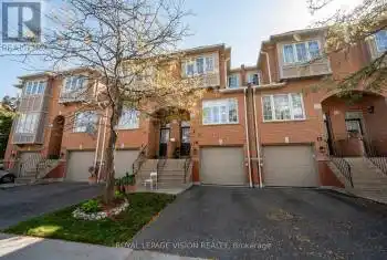 5030 Heatherleigh Ave Unit# 10, Mississauga, Ontario L5V 2G7, 3 Bedrooms Bedrooms, 8 Rooms Rooms,2 BathroomsBathrooms,All Houses,Sold,Heatherleigh,W9383076