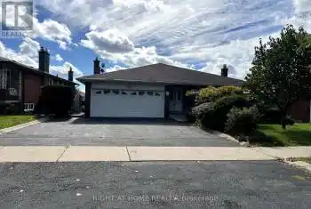 25 Katie Court Unit# Bst, Toronto (Maple Leaf), Ontario M6L1R7, 4 Bedrooms Bedrooms, ,2 BathroomsBathrooms,All Houses,For Rent,Katie,W9384123