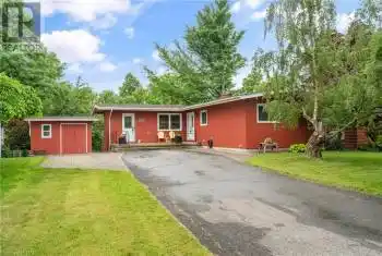 1677 GREGORY Road, St. Catharines (454 - Rural Fourth), Ontario L2R6P9, 3 Bedrooms Bedrooms, ,2 BathroomsBathrooms,All Houses,For Sale,GREGORY,X9414220