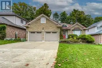 532 BIRCHLEAF Walk, Waterloo, Ontario N2T2W5, 4 Bedrooms Bedrooms, ,3 BathroomsBathrooms,All Houses,For Sale,BIRCHLEAF,40659329