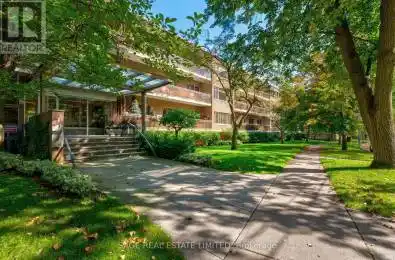 7 Thornwood Road Unit# 108 Toronto (Rosedale-Moore Park) Ontario M4W2R