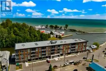 38 HARBOUR Street Unit# PH412, Port Dover, Ontario N0A1N0, 3 Bedrooms Bedrooms, ,2 BathroomsBathrooms,Condo,For Sale,HARBOUR,40659402