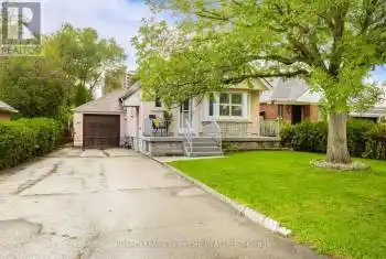 34 Woodgate Drive, Toronto (Rockcliffe-Smythe), Ontario M6N4W3, 2 Bedrooms Bedrooms, ,2 BathroomsBathrooms,All Houses,For Sale,Woodgate,W9389176