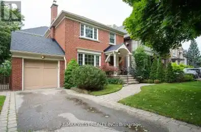 16 Ashton Manor Toronto (Stonegate-Queensway) Ontario M8Y2N5