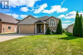 118 COLBECK Drive, Welland (771 - Coyle Creek), Ontario L3C7B2, 4 Bedrooms Bedrooms, ,2 BathroomsBathrooms,All Houses,For Sale,COLBECK,X9415090