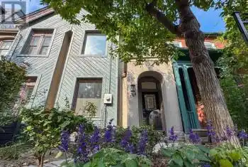 348 Wellesley Street, Toronto (Cabbagetown-South St. James Town), Ontario M4X1H3, 3 Bedrooms Bedrooms, ,1 BathroomBathrooms,All Houses,For Rent,Wellesley,C9394791