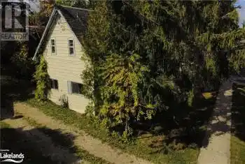 35 KING Street, Thornbury, Ontario N0H2P0, 3 Bedrooms Bedrooms, ,1 BathroomBathrooms,All Houses,For Sale,KING,40656933