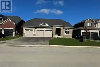 42 MAGNOLIA Avenue, Colgan, Ontario L0G1W0, 4 Bedrooms Bedrooms, ,4 BathroomsBathrooms,All Houses,For Rent,MAGNOLIA,40662584