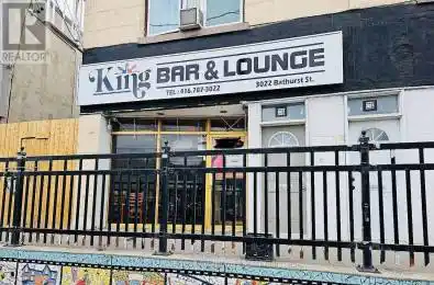 3022 Bathurst Street Toronto (Englemount-Lawrence) Ontario M6B3B6