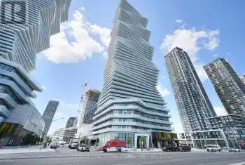 3900 Confederation Parkway Unit# 6004, Mississauga (City Centre), Ontario L5B0K7, 3 Bedrooms Bedrooms, ,3 BathroomsBathrooms,Condo,For Sale,Confederation,W8459690