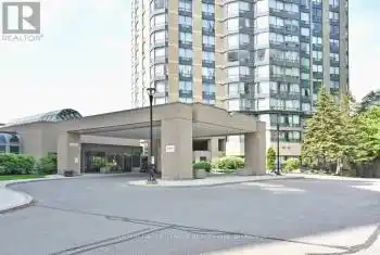 3 Hickory Tree Road Unit# 707, Toronto (Humber Heights), Ontario M9N3W5, 1 Bedroom Bedrooms, ,1 BathroomBathrooms,Condo,For Sale,Hickory Tree,W9254690