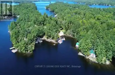 2077 lake Muskoka Lakes Ontario P0C1M0