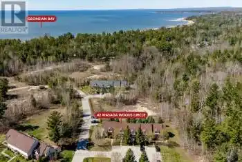 42 Wasaga Woods Circle, Wasaga Beach, Ontario L9Z2Y9, 2 Bedrooms Bedrooms, ,3 BathroomsBathrooms,All Houses,For Sale,Wasaga Woods,S8099512