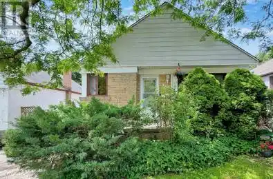 92 Eastville Avenue Toronto (Cliffcrest) Ontario M2M2N9